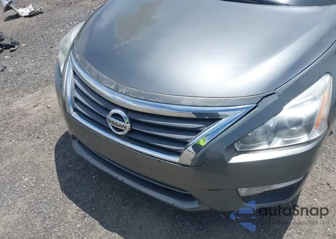 2015 Nissan Altima 2.5 S из США, поврежденный, VIN 1N4AL3AP3FC483764